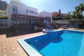 4 Bedrooms - Villa - Roque Del Conde - For Sale