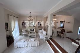 Maisonette 174 sq.m for sale