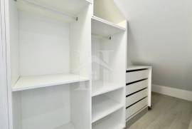 Apartamento T0 Remodelado no Centro de Paço de Arcos