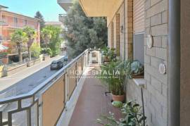 Apartment with balconies and garage