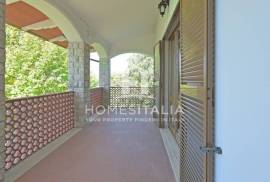 Villa with garden and panoramic terrace