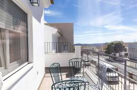 3 bedroom townhouse with terrace for sale in the centre of Periana.