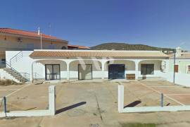 Warehouse or shop near Quatro Estradas, Loulé