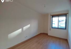 Excellent 3 Bedroom Apartment Central Two Fronts Montijo