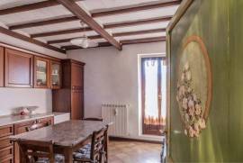 Stunning 2 Bedroom Apartment for Sale in Panicale Perugia Umbria