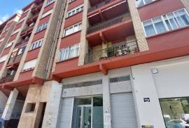 Commercial premises for rent in Vitoria - 118 m²