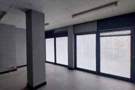 Spacious commercial premises for rent in Portugalete - 181 m²