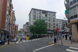 Spacious commercial premises for rent in Portugalete - 181 m²