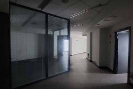 Spacious commercial premises for rent in Portugalete - 181 m²