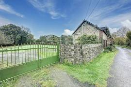 Detached Country House with Bundles of Character