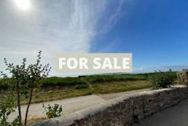 Detached Coastal House with Sea View