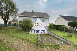 Traditional Detached House with Landscaped Garden