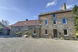 Detached Country House with Outbuilding