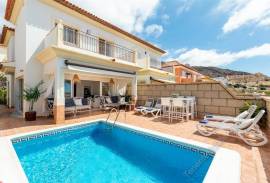 3 Bed 2 Bath Villa with Pool For Sale, El Madronal, Costa Adeje, 950,000€