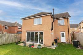 4 bedroom, Detached house for sale