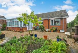 2 bedroom, Detached bungalow for sale