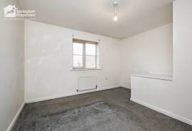 2 bedroom, Terraced House for sale