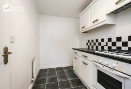 2 bedroom, Terraced House for sale