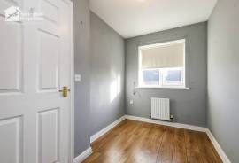 2 bedroom, Terraced House for sale