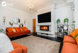 5 bedroom, Terraced House for sale