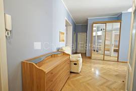 Apartment for sale in Riga, 137.00m2