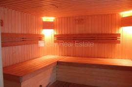 Detached house for rent in Jurmala, 365.00m2