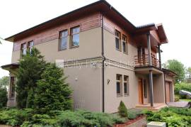 Detached house for rent in Jurmala, 365.00m2