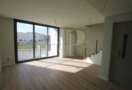 3 Bedrooms - Apartment - For Sale