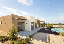 Semi-detached villa T1 + 2 with pool in the Pestana Valley Nature Village - Ferragudo