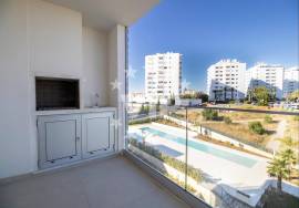 ALBUFEIRA - CORREEIRA -   THREE BEDROOM TOP FLOOR  APARTMENT