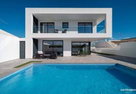 Modern Villa with 2+1 bedrooms in Vila do Bispo: Comfort, Sustainability, and Proximity to Algarve's Best Beaches