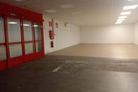 Large warehouse for rent in Gamarra