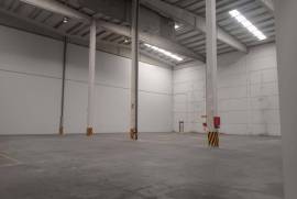 Large warehouse for rent in Gamarra