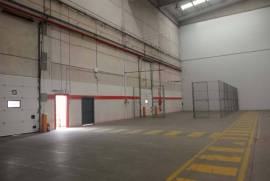 Large warehouse for rent in Gamarra