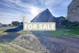 Countryside Barn with Open View