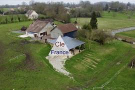 Equestrian Property with Outbuildings Set in Two Hectares