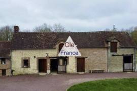 Equestrian Property with Outbuildings Set in Two Hectares