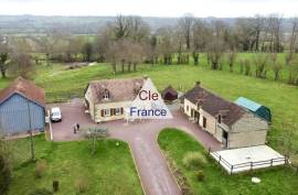 Equestrian Property with Outbuildings Set in Two Hectares