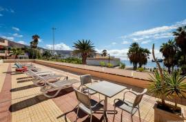 Front-line 1 Bedroom Apartment for Sale in Bucanero, Los Cristianos, 495,000€