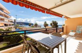 Front-line 1 Bedroom Apartment for Sale in Bucanero, Los Cristianos, 495,000€