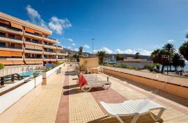 Front-line 1 Bedroom Apartment for Sale in Bucanero, Los Cristianos, 495,000€