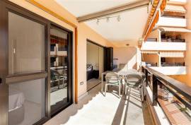 Front-line 1 Bedroom Apartment for Sale in Bucanero, Los Cristianos, 495,000€