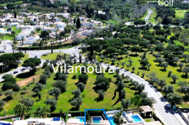 Luxury 3 Bed Villa For Sale in Vilamoura