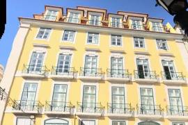 Superb furnished T3 noble district of Chiado with elevator and parking
