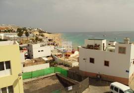 Urban plot with 2-storey house to reform for sale in Fuerteventura