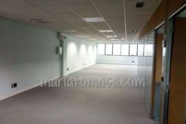 Fantastic office of 200 m2 next to the future Amazon complex in Trapaga