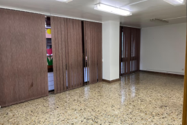 Great office for rent in the center of Las Arenas