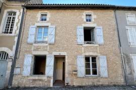 €107500 - Verteuil-Sur-Charente : Two Independent Properties With Views Of The Chateau