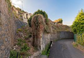 Mixed Building with Ruins - Funchal