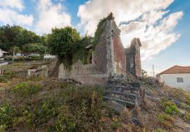 Mixed Building with Ruins - Funchal